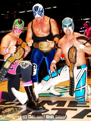 File:Trios champs once again.jpg