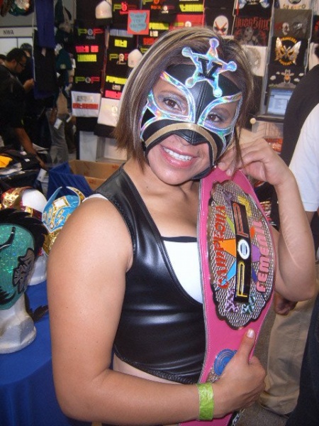 File:Vaquerita as Lucha POP Women's Champion.jpg